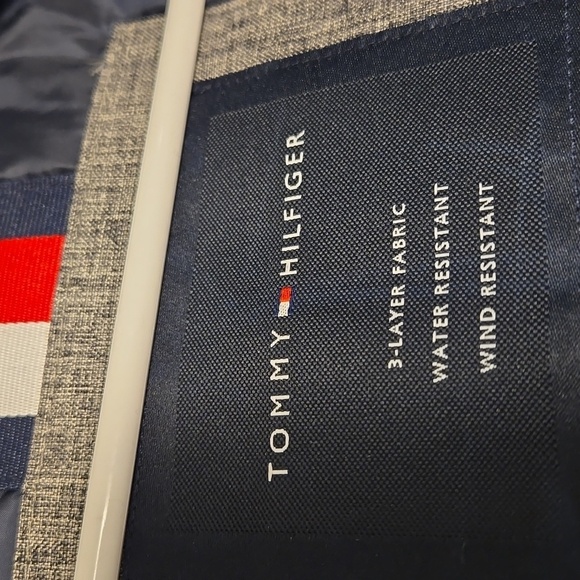 Tommy Hilfiger Men's Gray Water and Wind Resistant Quilted Zip Hood Jacket Sz S - Picture 7 of 16